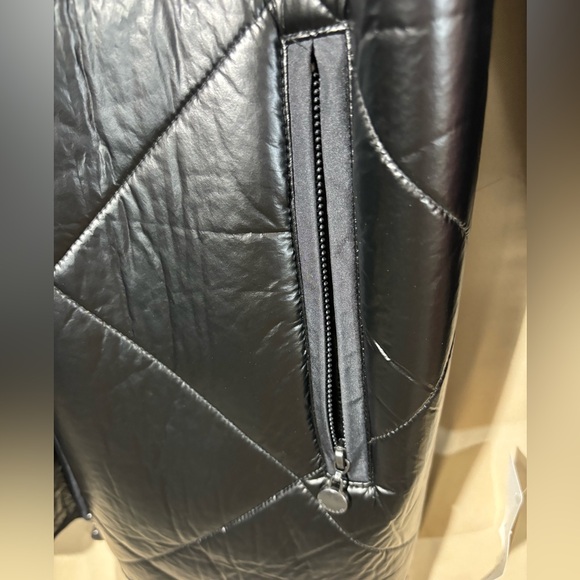 NWT Water resistant fall jacket - Picture 2 of 10